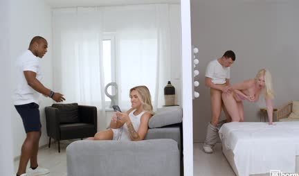 Blondes with wet pussies fuck with guys in a gangbang