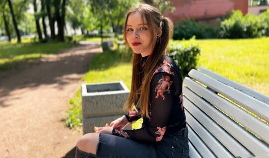 The young bitch led to the pickup and is now actively suc...