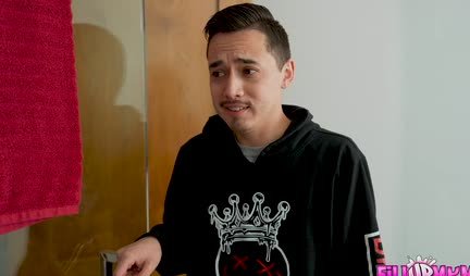 The stepson himself did not understand how his mother seduced him on anal fuck