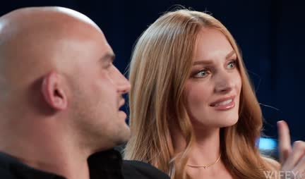 Gorgeous beauty impudently changes her fiancé with black