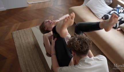 The guy with juicy Kuni pleased his Russian girlfriend