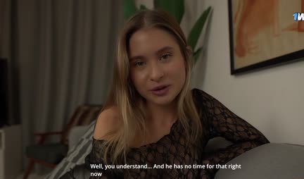 In the doshan porn Russian girl is perfectly sucking a strong dick