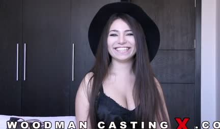 Long -haired girl fun fucks in anal at the casting