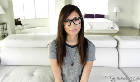 Short-sighted girl first time Fucks on the casting with bulging agent