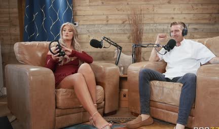 The ass of Milf was delighted with a big cock in a cap