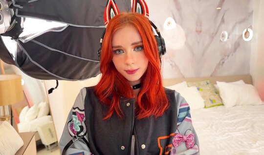 Red -haired Russian bitch tenderly undertook to suck a st...