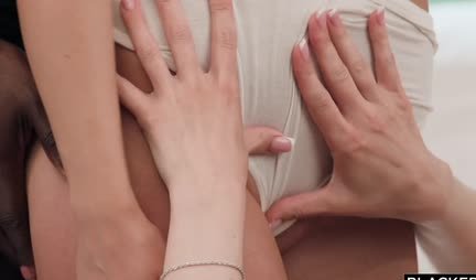 Negro with his big dick pleased the beauties in ZhMzh porn