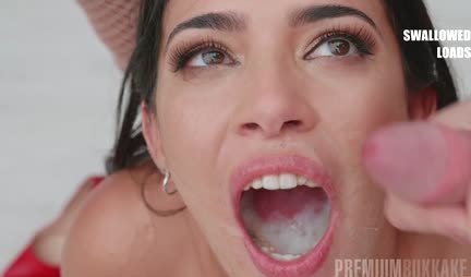 Beauty got a sea of ​​sperm in a mouth at a porn casting