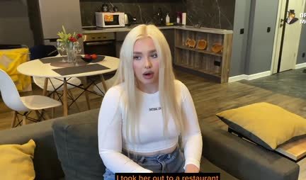 Blonde with a juicy blowjob pleased her friend