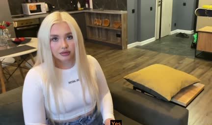 Blonde with a juicy blowjob pleased her friend