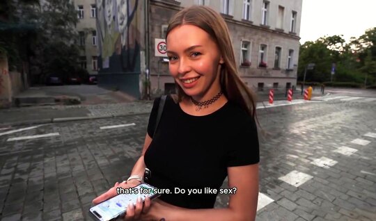 Russian cutie led to the pickup