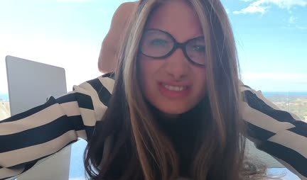 An experienced bitch in stockings is ready to quickly surrender