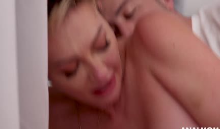 An experienced woman does not mind having sex with a guy in anal