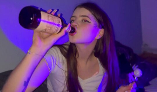 Drunk Russian chick lost her pussy at cards