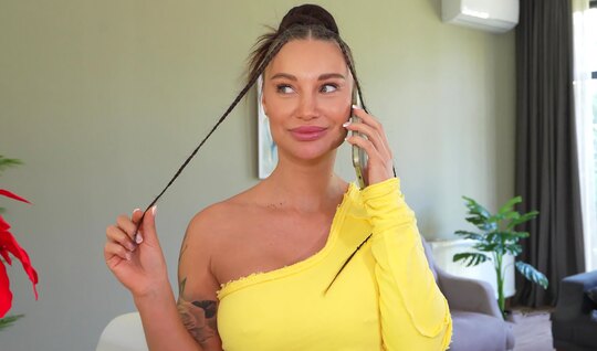 Russian chick prepared her own anal for fucking