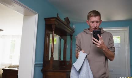 A guy with a big dick brazenly cheats on his girlfriend