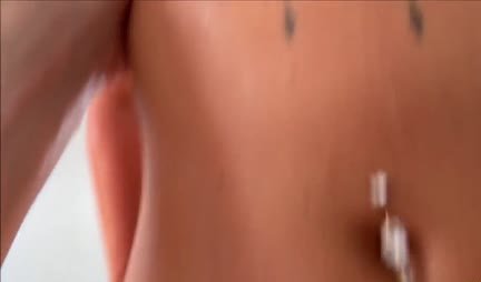 Gorgeous mom in close-up porn gives an excellent blowjob