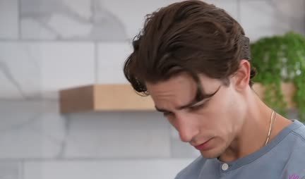 The mother showed her big tits and the stepson couldn’t resist