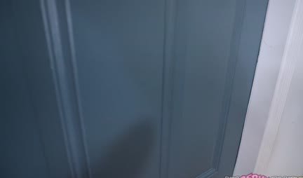 A mature woman seduced a young guy with big tits