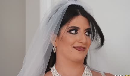 A bride with big tits had sex with the groom's friend