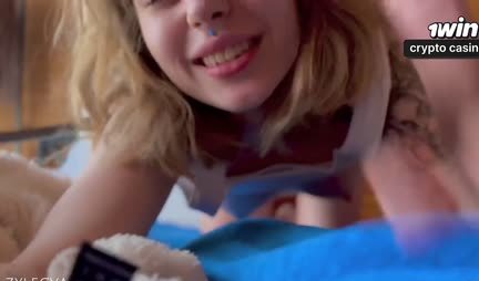 A skinny young girl is not against bright sex with a guy