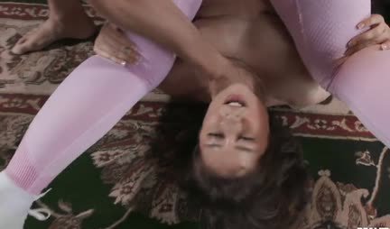 An experienced bitch in torn leggings gives excellent anal fucking