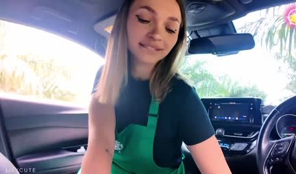 Persuaded a Russian cutie to have sex right in the car