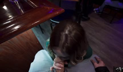 In public, a girl with a gorgeous ass straddles a strong trunk