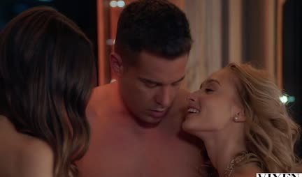 Group sex with two beauties ended in orgasm