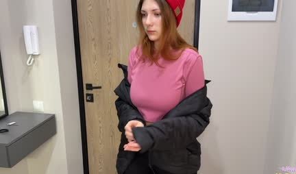 Russian busty bitch came to the guy to have sex