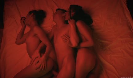 Russian bitches got a guy excited about sex with a double blowjob