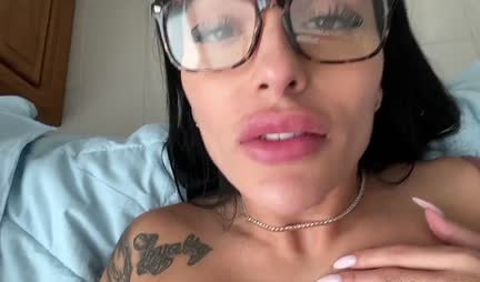 In close-up porn, a milf sucks a young dick perfectly