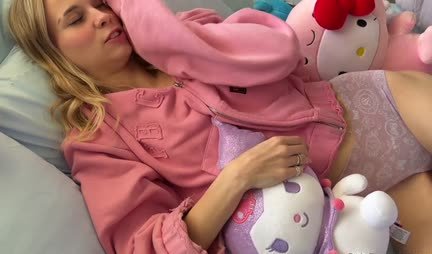 In close-up porn, stepsister took hold of her brother's penis