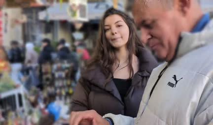 Brunette cheated on her dad just for the thrill