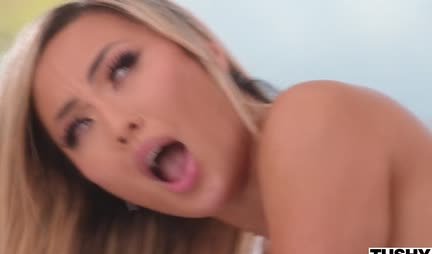 Gorgeous Asian milf chooses anal pleasure