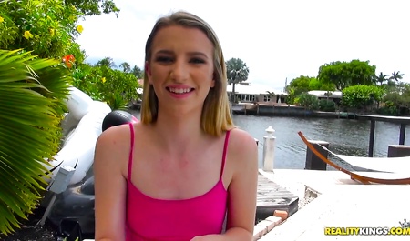 The girl from census Fucks with guy cancer on the street