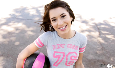 Friend yard bully makes Blowjob and spreads legs