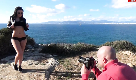 Brunette posing and fuck with the photographer on the nature