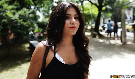 Seduced by a guest on hot sex and cumshot on face