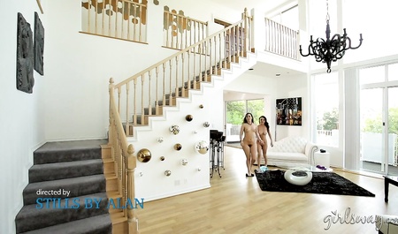 Mature aunt photographer Fucks young girl Threesome